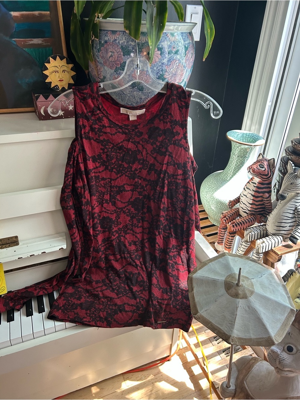 Michael Kors Red and Black Lace-Print Cold-Shoulder Long Sleeve Top - Picture 10 of 12
